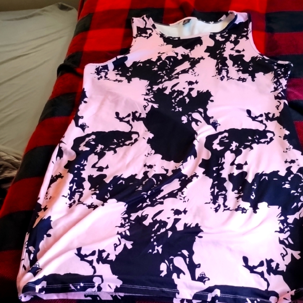 SHEIN Curve 2XL Pink and Black Top